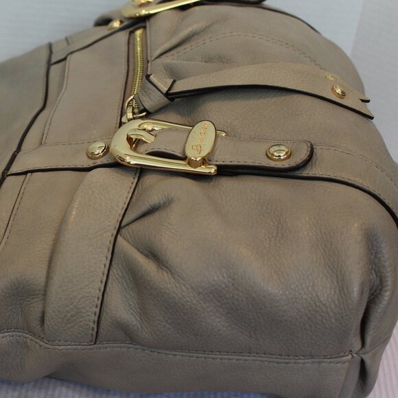 B. Makowsky Leather Shoulder Bag Beige w/gold hardware - Picture 4 of 16